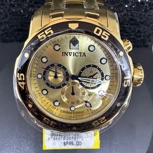 Men's (NWT) Gold Face with Black Touches, Gold Bezel & Bracelet Limited Edition
